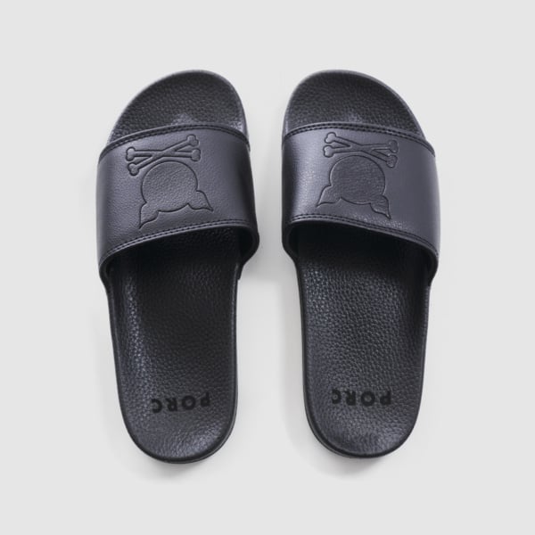 "Major" Black/Black Slides