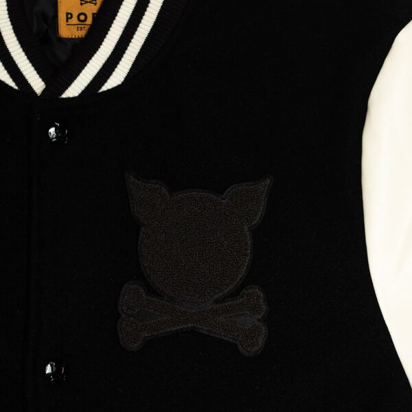 "Vicious" All Black Label Pack